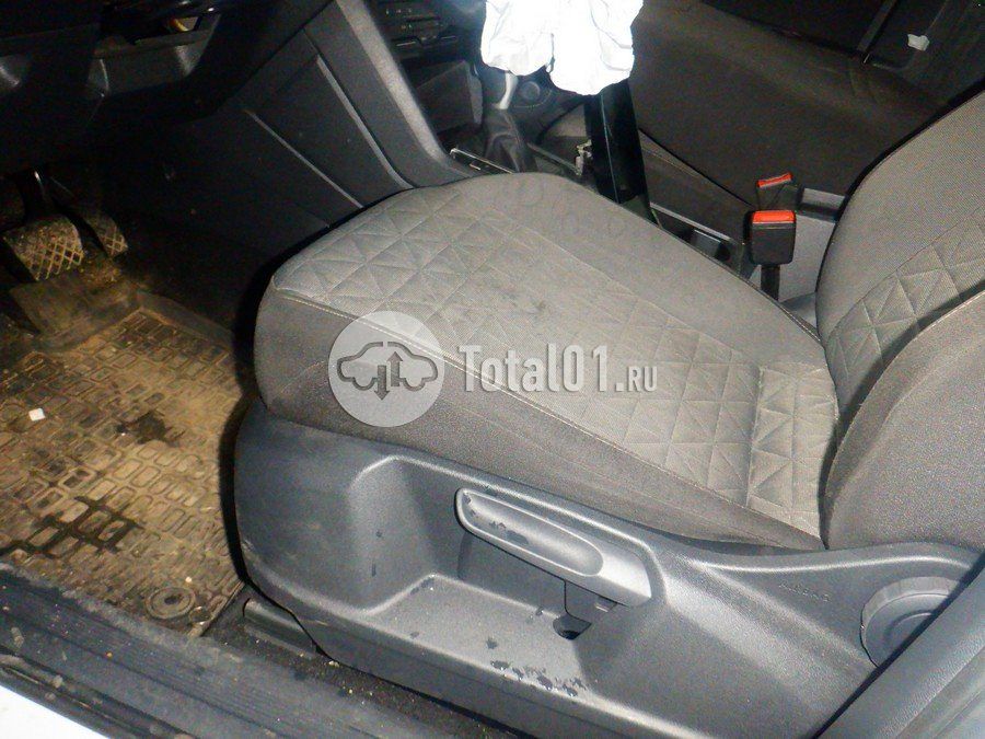 Фото Volkswagen Tiguan 100