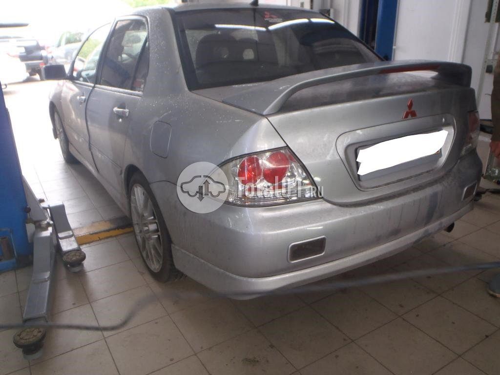 Фото Mitsubishi Lancer 6