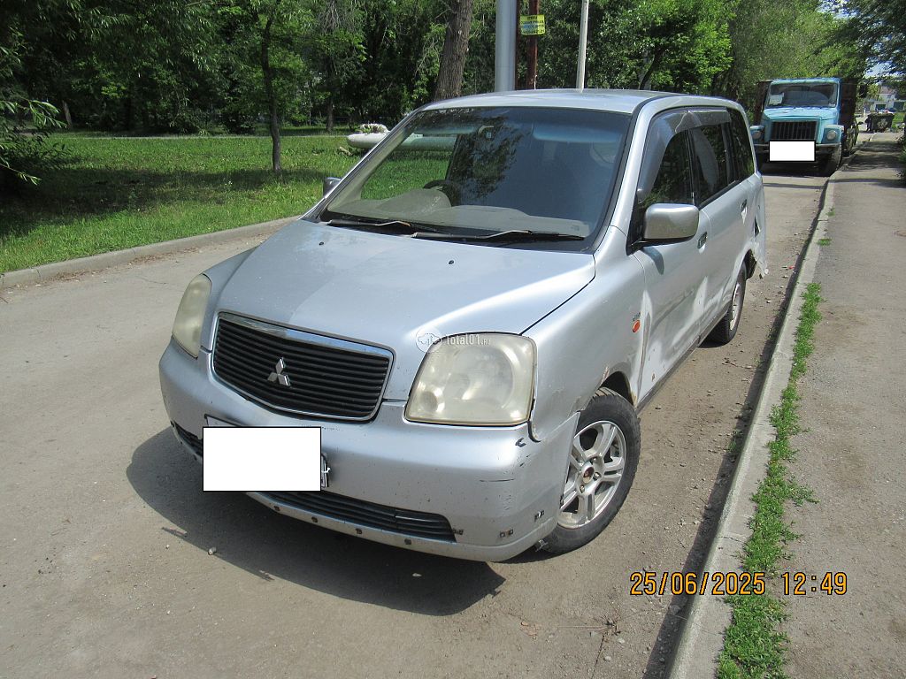 Фото Mitsubishi Dion 8
