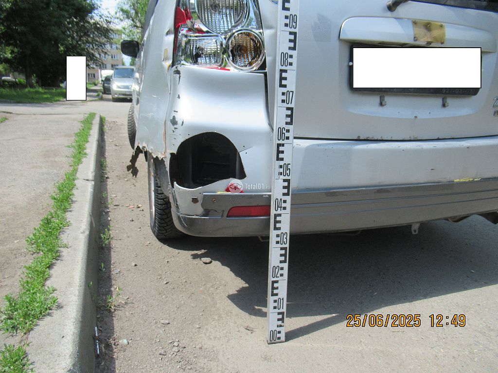 Фото Mitsubishi Dion 12