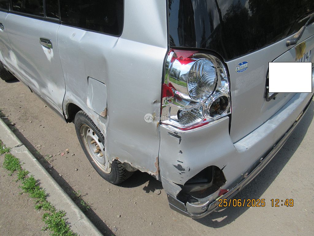 Фото Mitsubishi Dion 14
