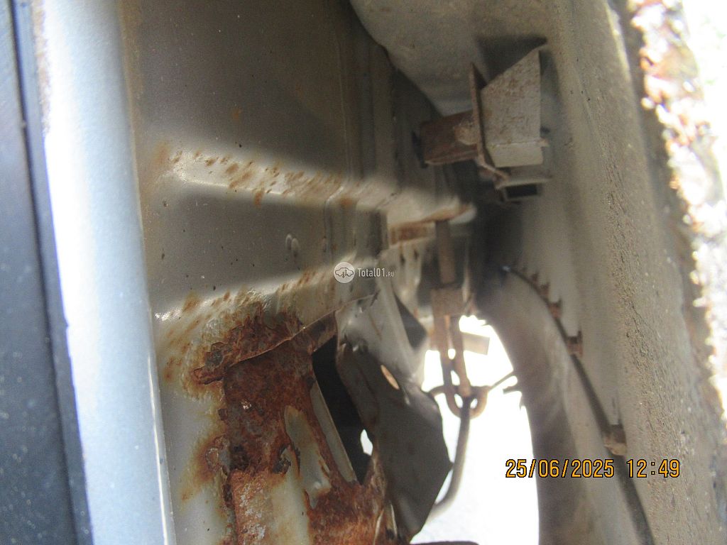 Фото Mitsubishi Dion 30