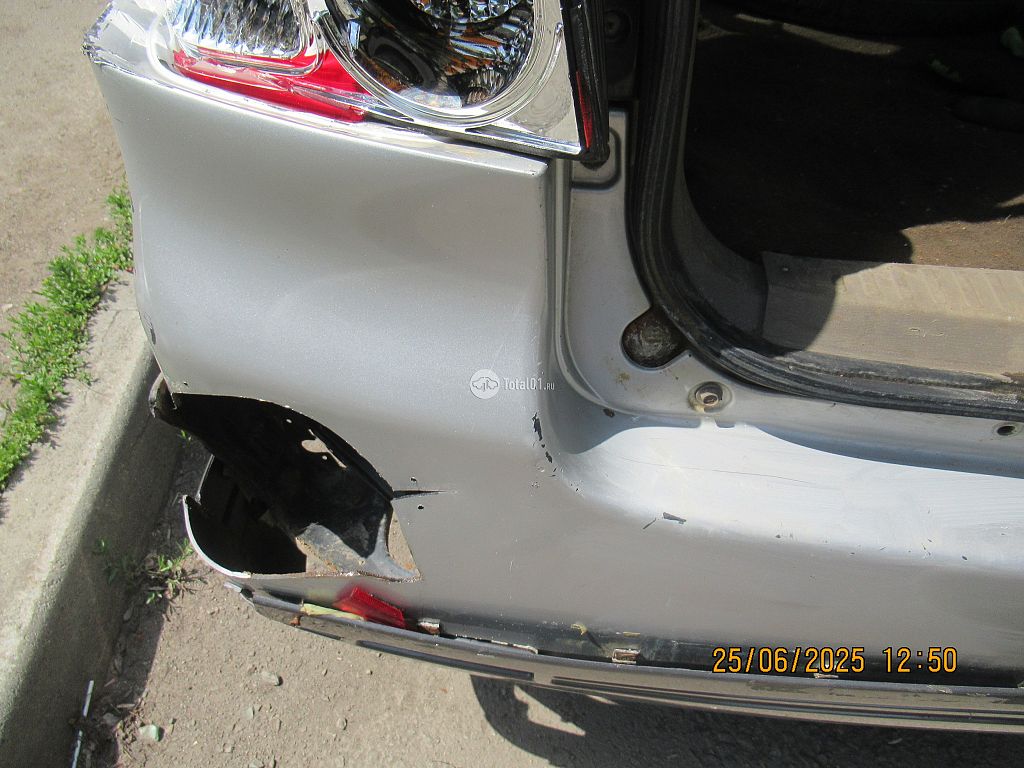 Фото Mitsubishi Dion 58