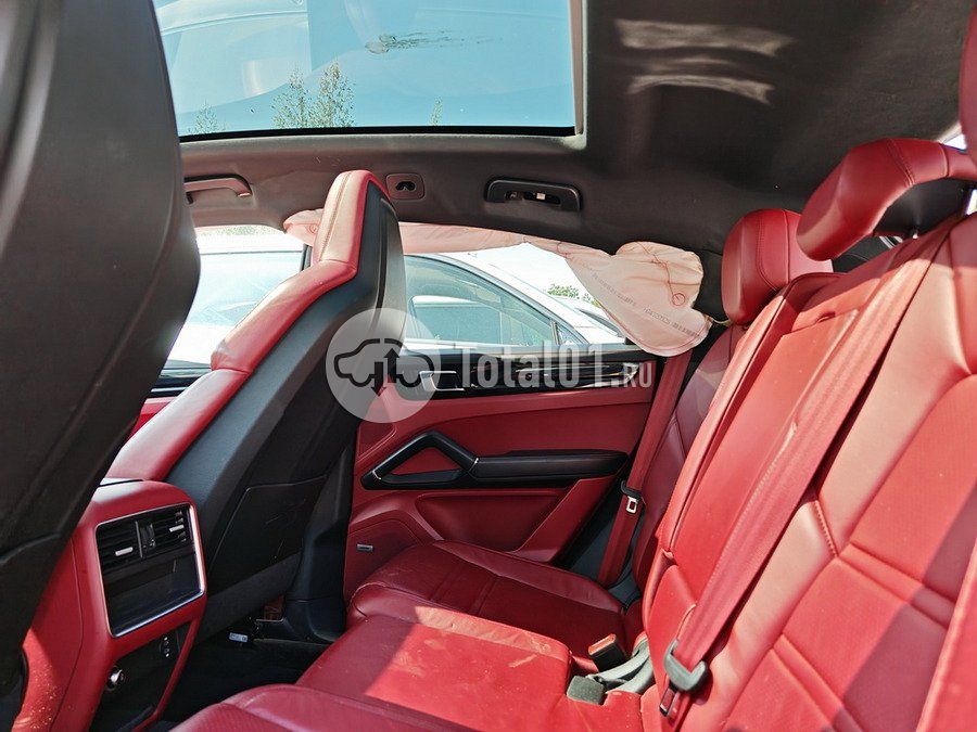 Фото Porsche Cayenne 110