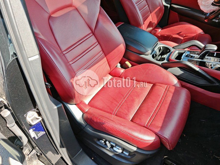 Фото Porsche Cayenne 164