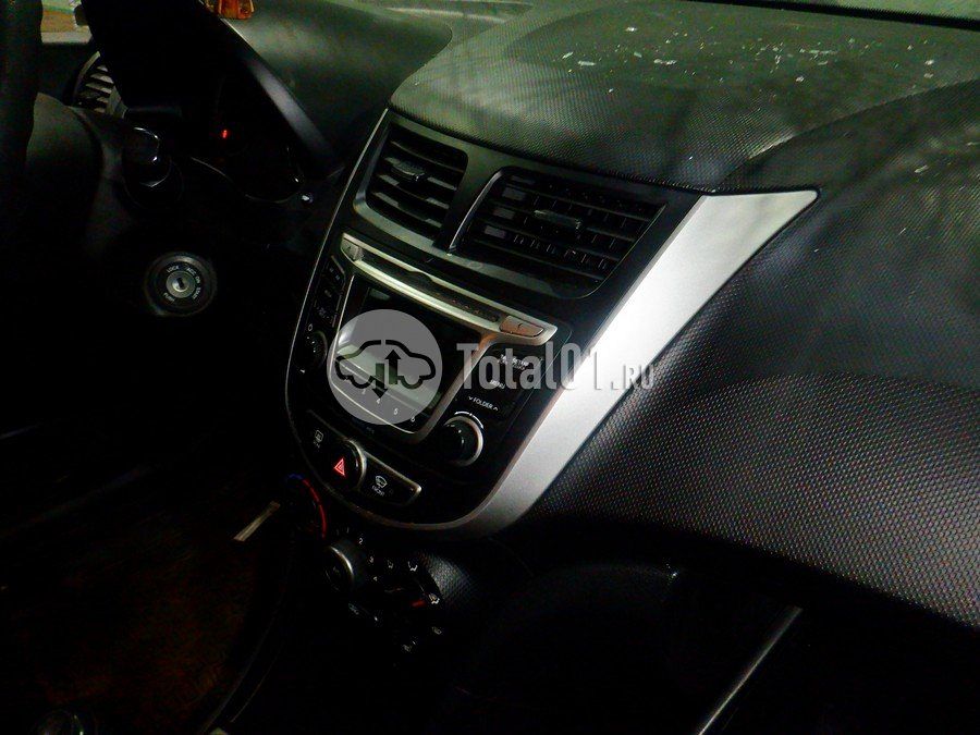 Фото Hyundai Solaris 28