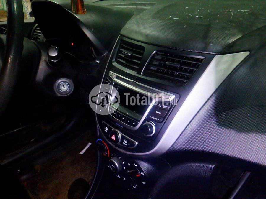 Фото Hyundai Solaris 34