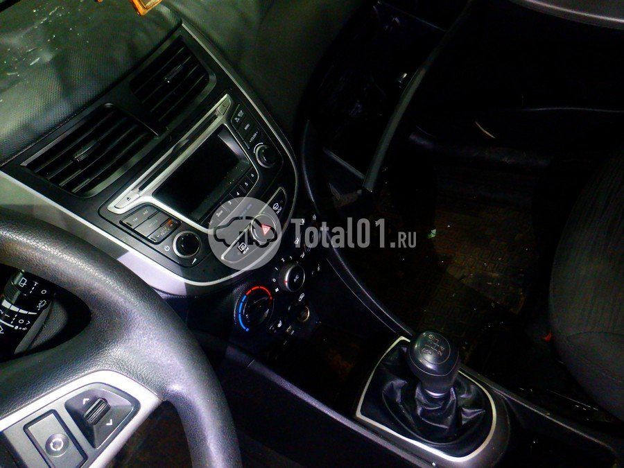 Фото Hyundai Solaris 132