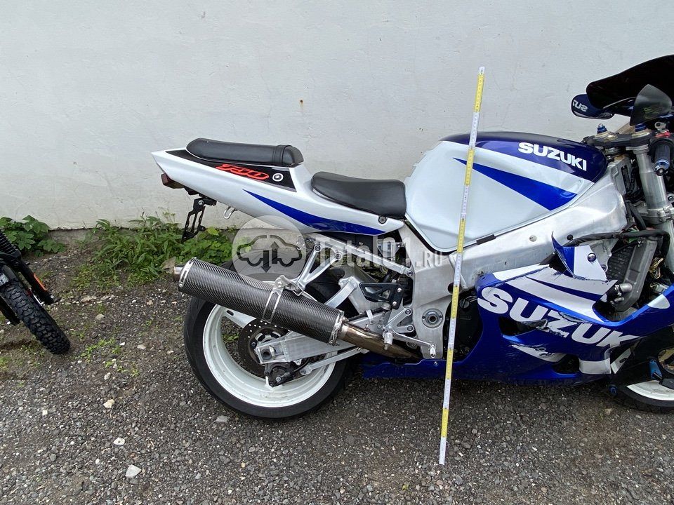 Фото Suzuki GSX-R600 16