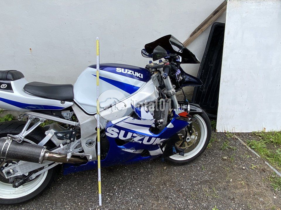 Фото Suzuki GSX-R600 30