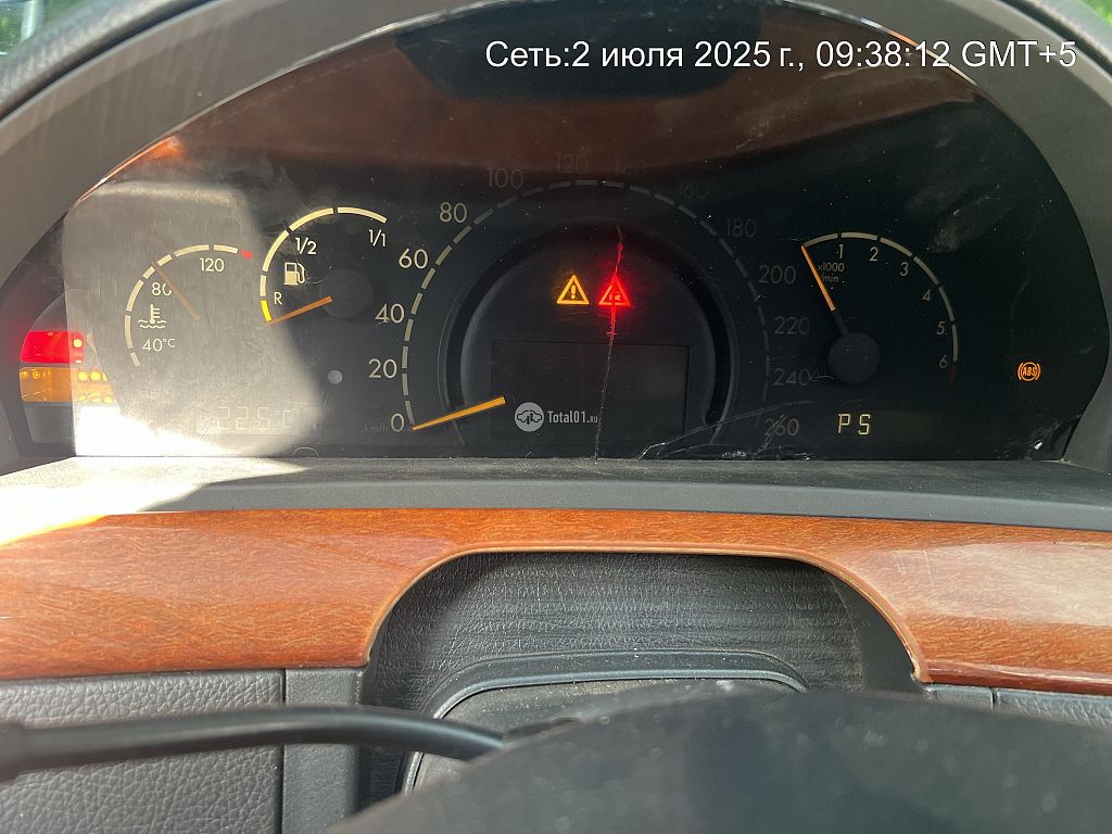 Фото Mercedes-Benz S-класс 104