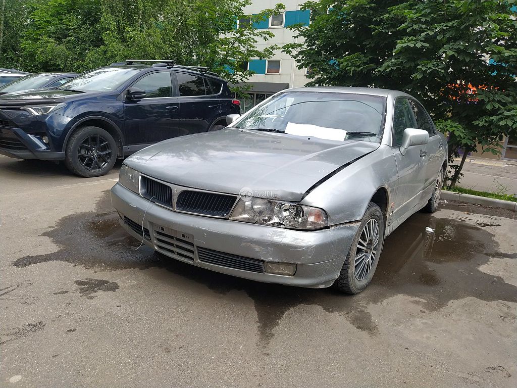 Фото Mitsubishi Diamante 4