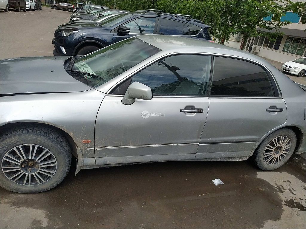 Фото Mitsubishi Diamante 36