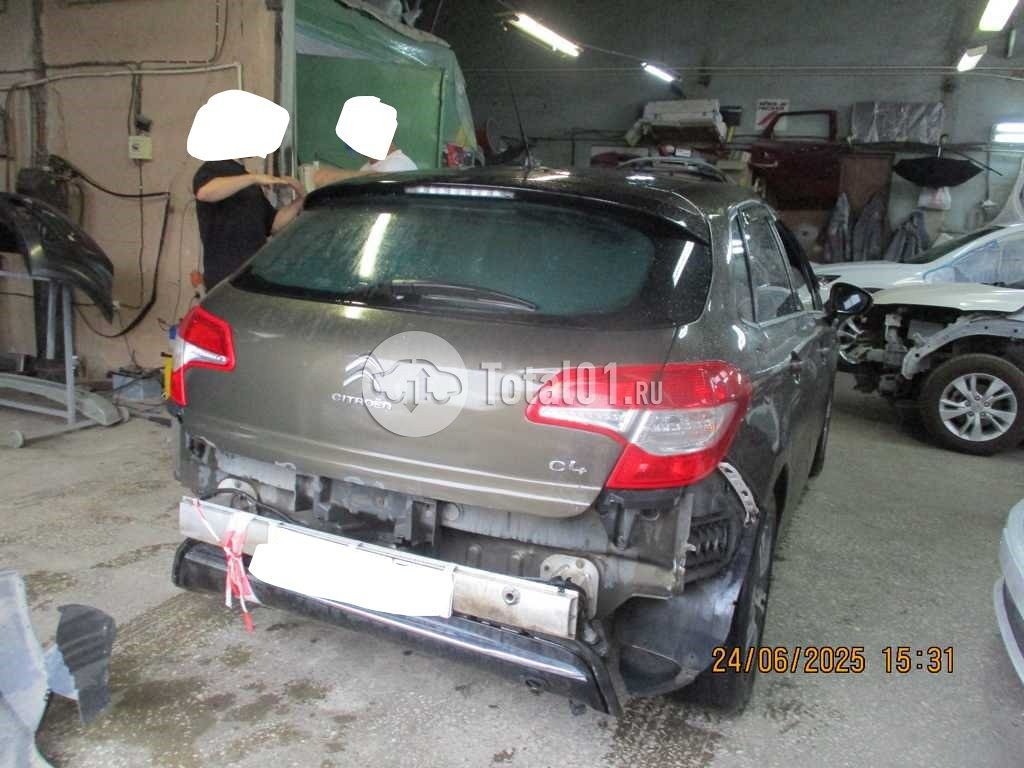 Фото Citroen C4 8