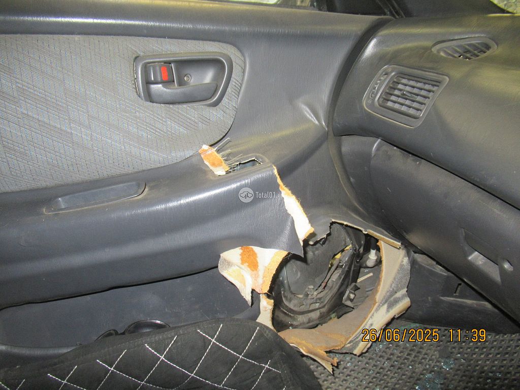 Фото Toyota Corona Exiv 70