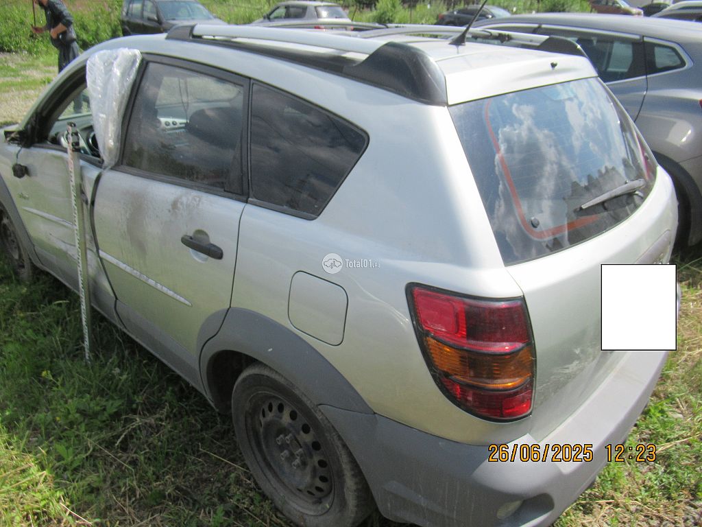 Фото Pontiac Vibe 8