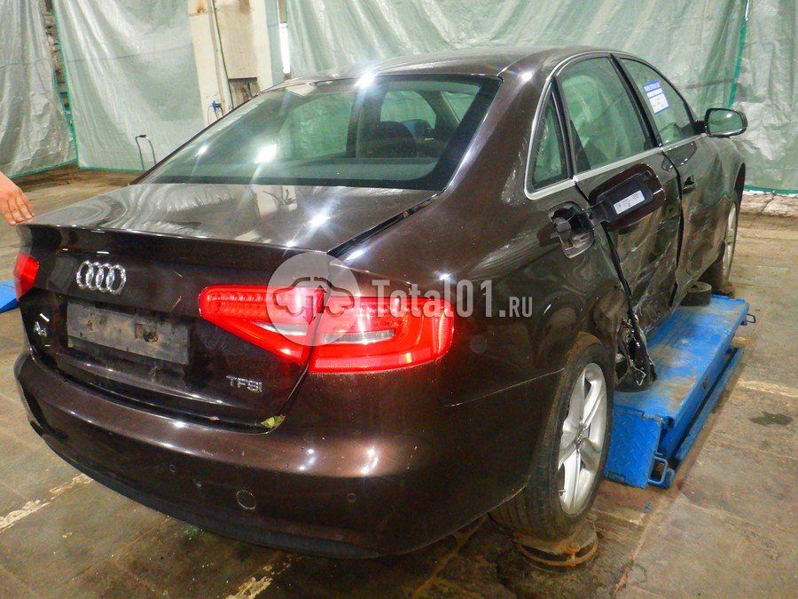 Фото Audi A4 14