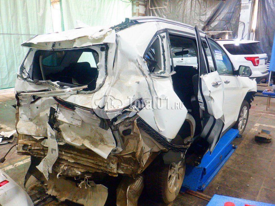 Фото Haval H6 14