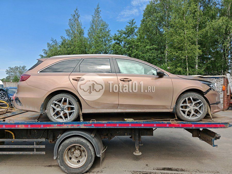Фото KIA cee\'d 48