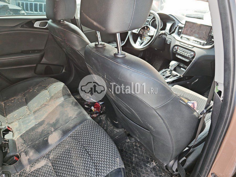 Фото KIA cee\'d 152