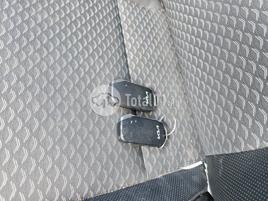 Фото KIA cee\'d 200