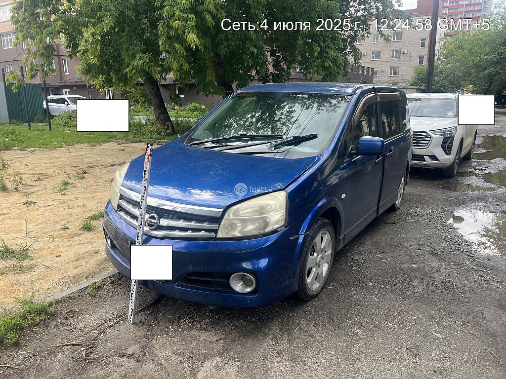 Фото Nissan Lafesta 4