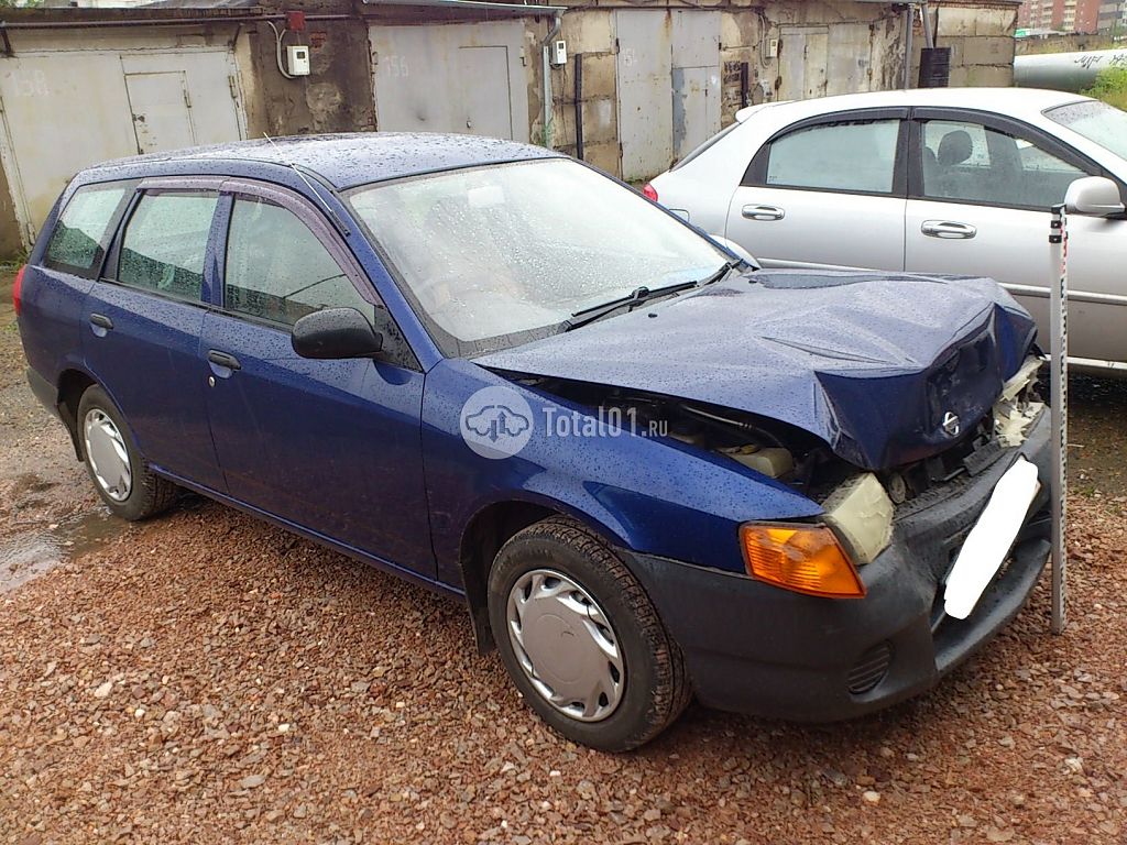 Фото Nissan AD 2
