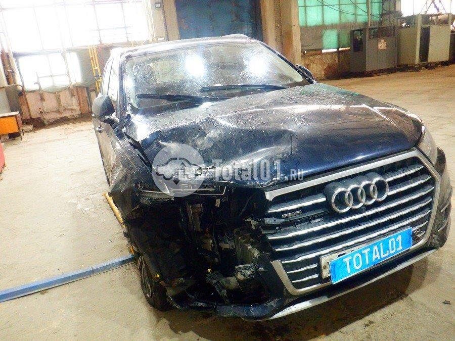 Фото Audi Q7 14