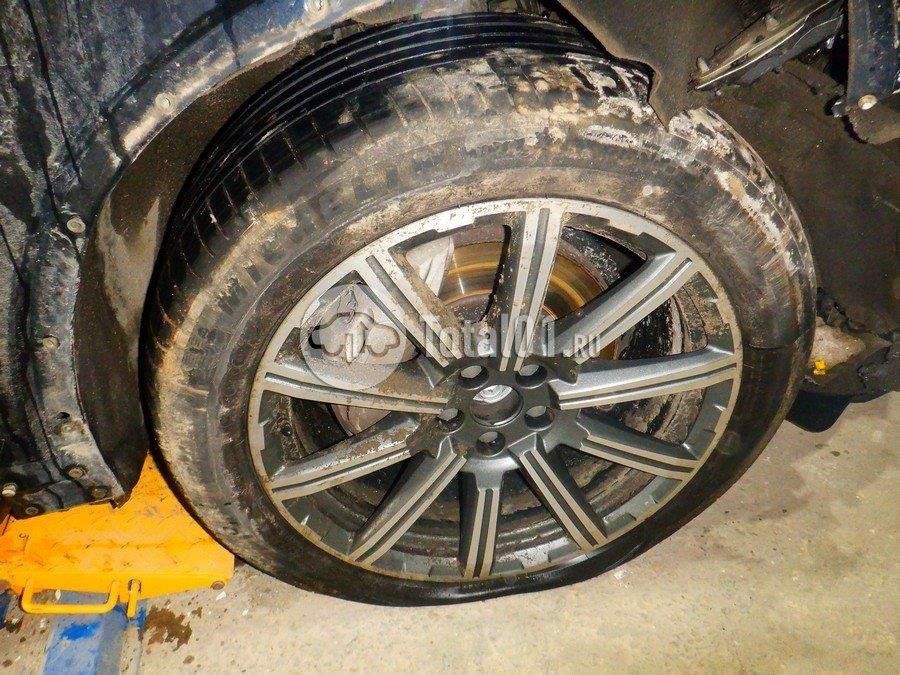 Фото Audi Q7 30