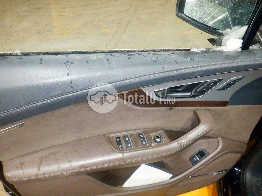 Фото Audi Q7 36
