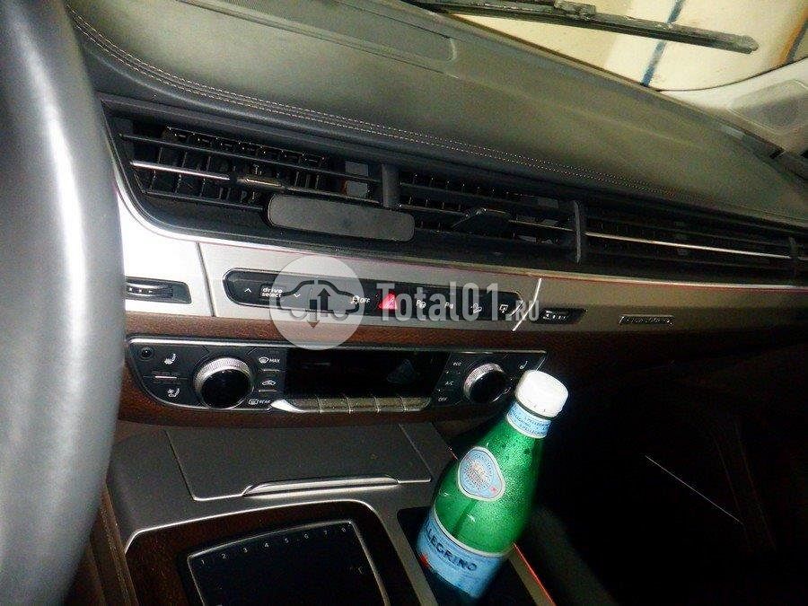 Фото Audi Q7 44