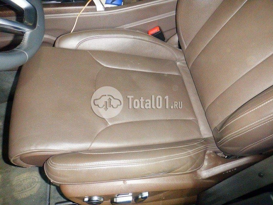 Фото Audi Q7 50