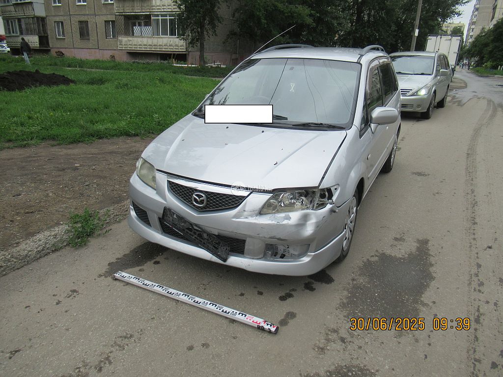 Фото Mazda Premacy 2