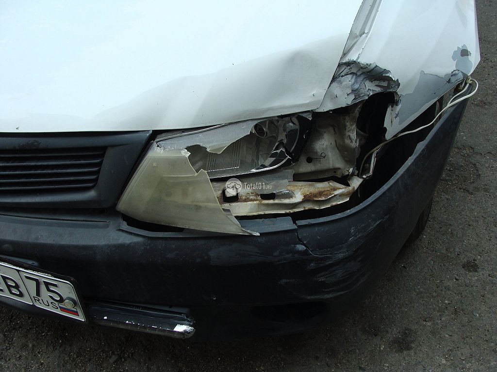 Фото Mazda 323 14