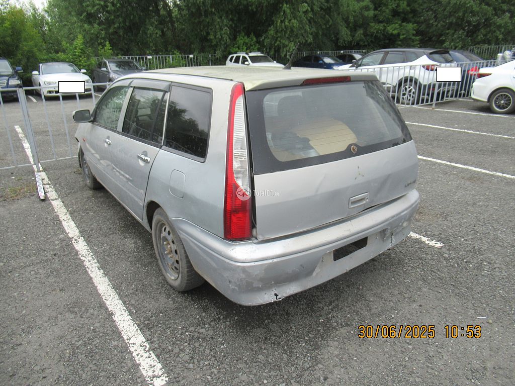 Фото Mitsubishi Lancer Cedia 2
