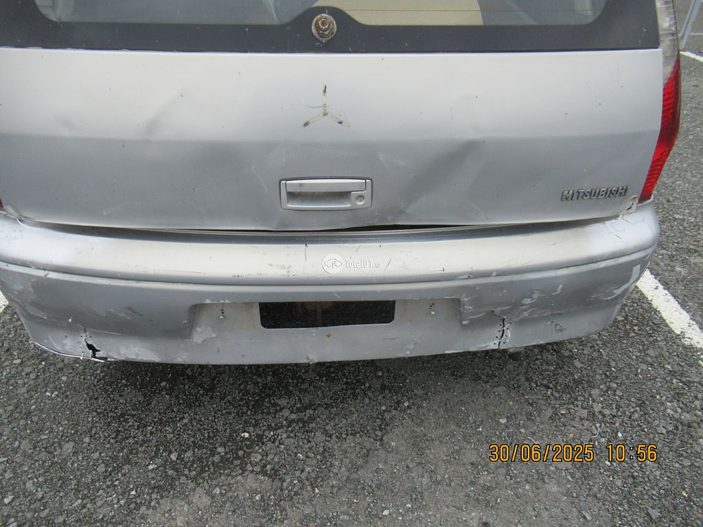 Фото Mitsubishi Lancer Cedia 18