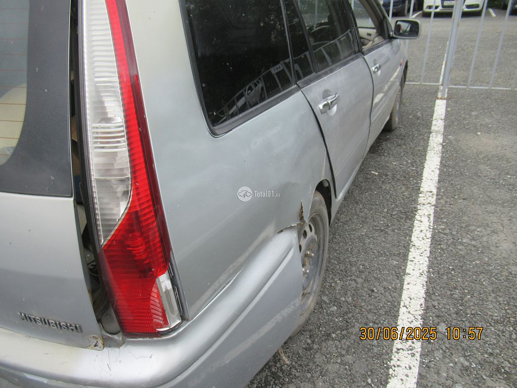 Фото Mitsubishi Lancer Cedia 70