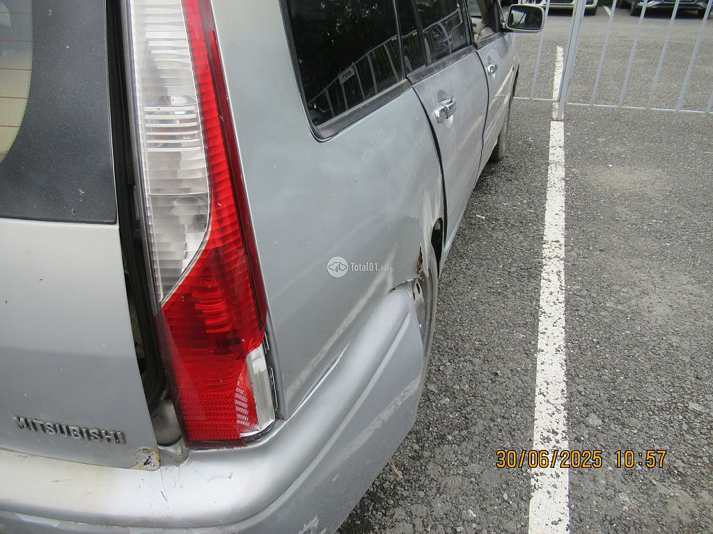 Фото Mitsubishi Lancer Cedia 74