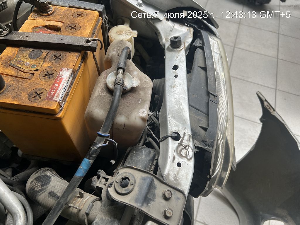 Фото Mazda Demio 160