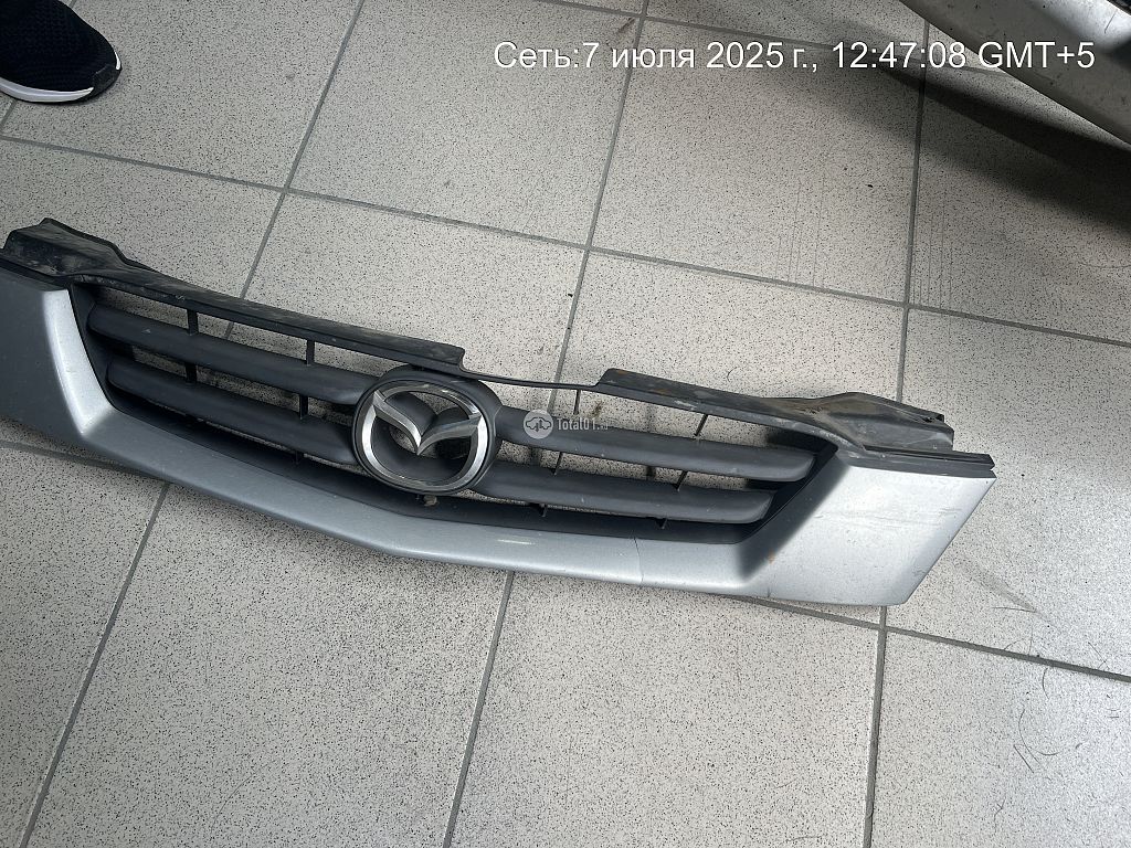 Фото Mazda Demio 178