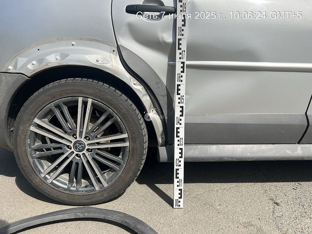 Фото Pontiac Vibe 12