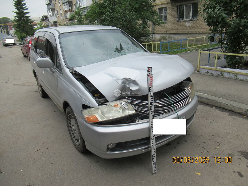 Фото Nissan Bassara 2
