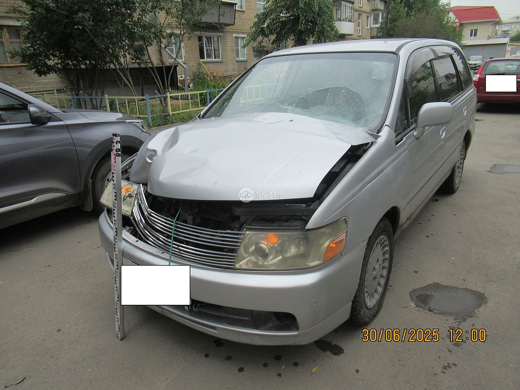 Фото Nissan Bassara 4