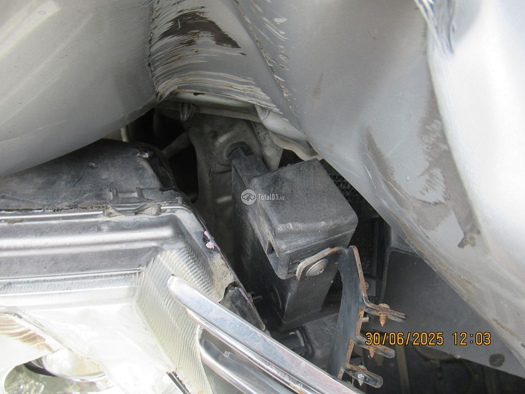 Фото Nissan Bassara 48