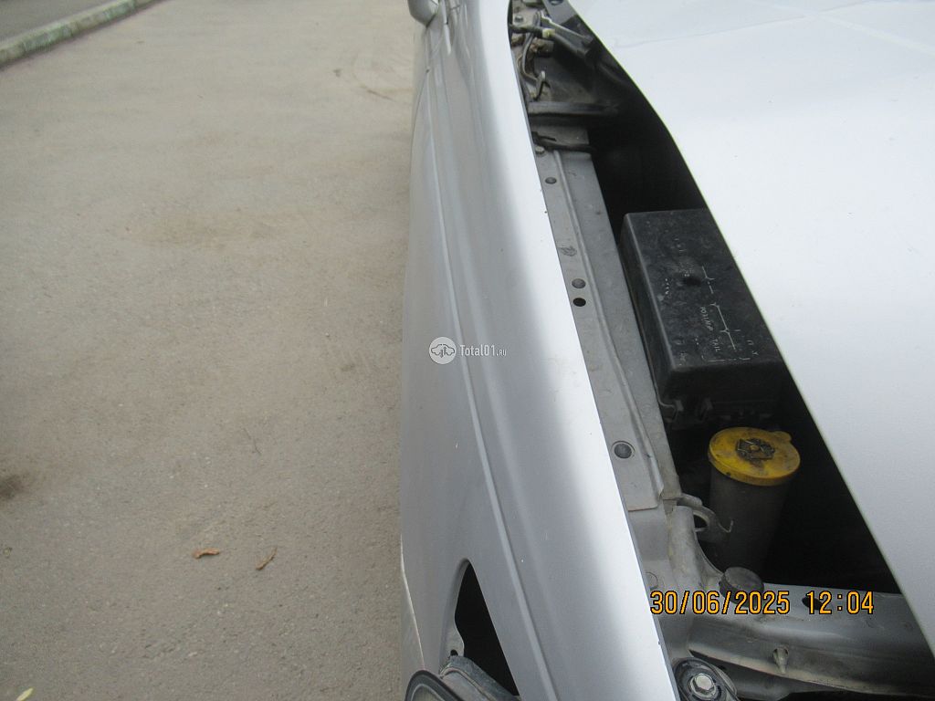 Фото Nissan Bassara 84