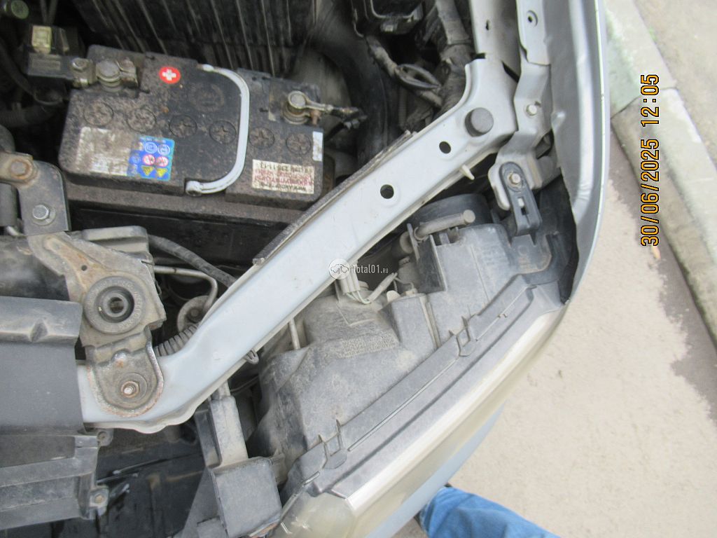 Фото Nissan Bassara 110