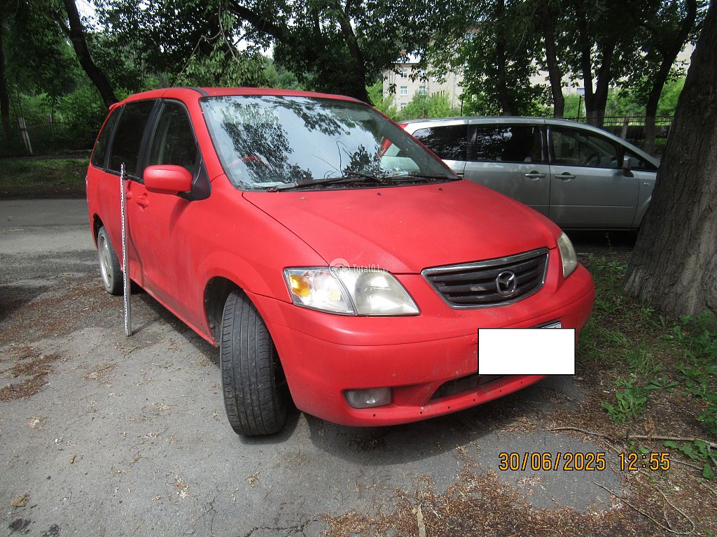 Фото Mazda MPV 10
