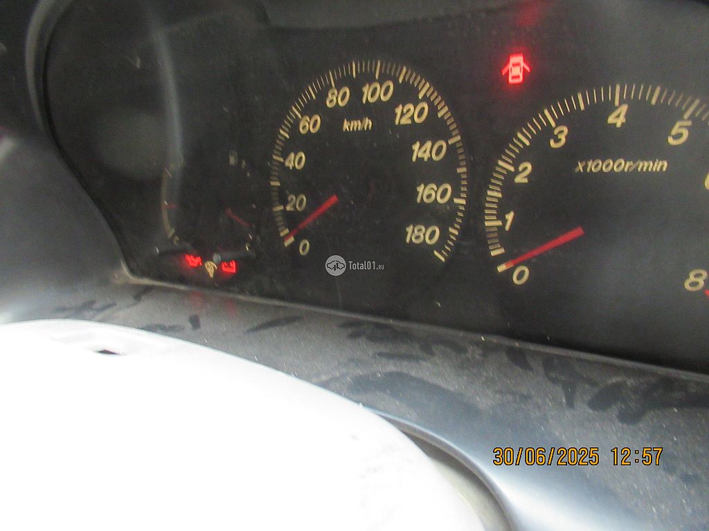 Фото Mazda MPV 40