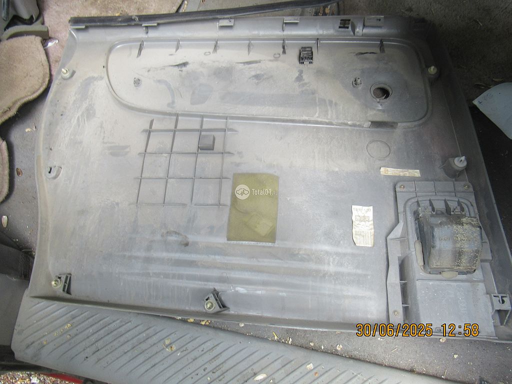 Фото Mazda MPV 78