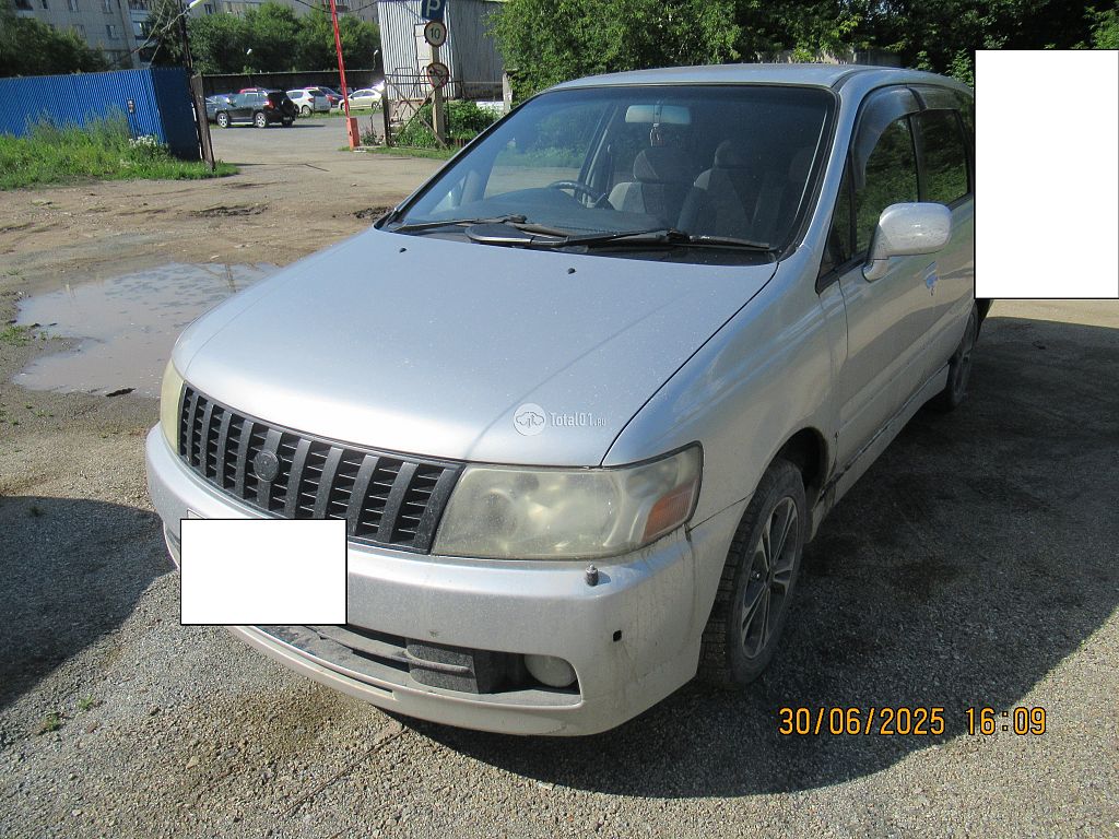 Фото Nissan Bassara 6